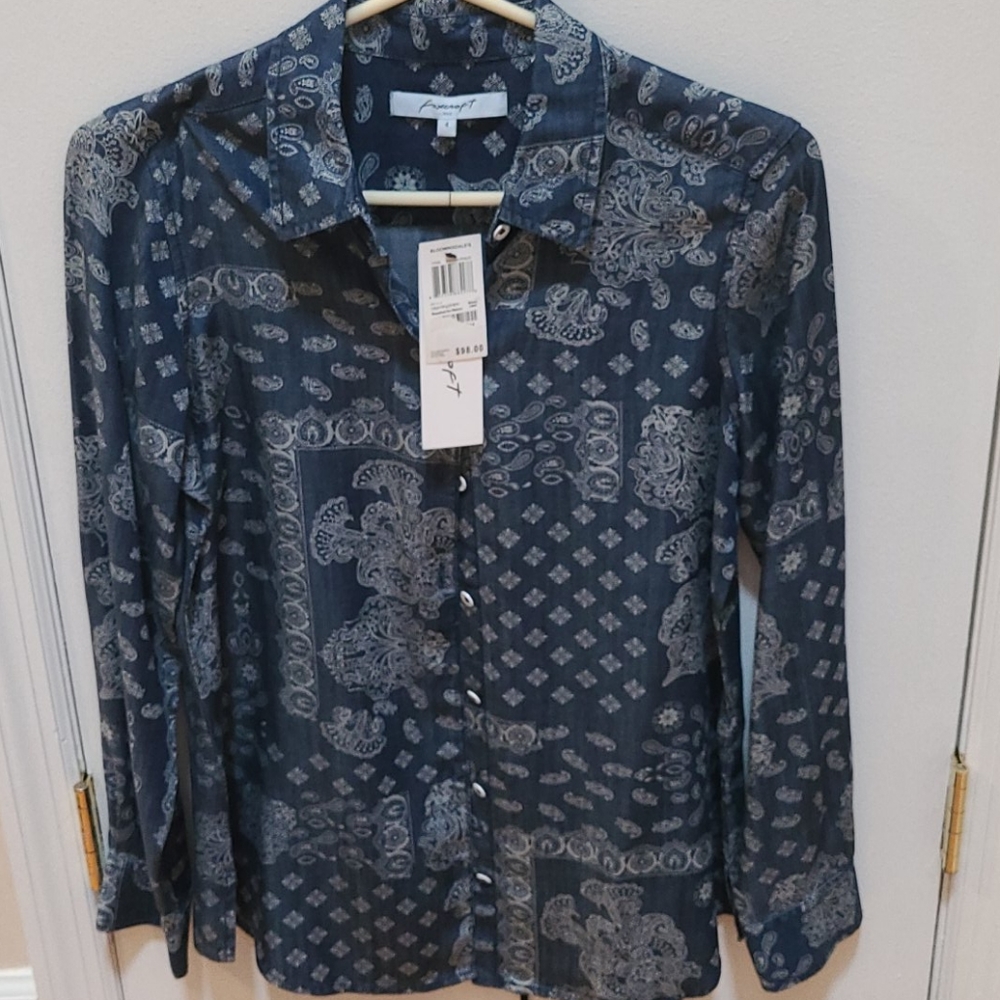 BRAND NEW Foxcroft soft denim button down